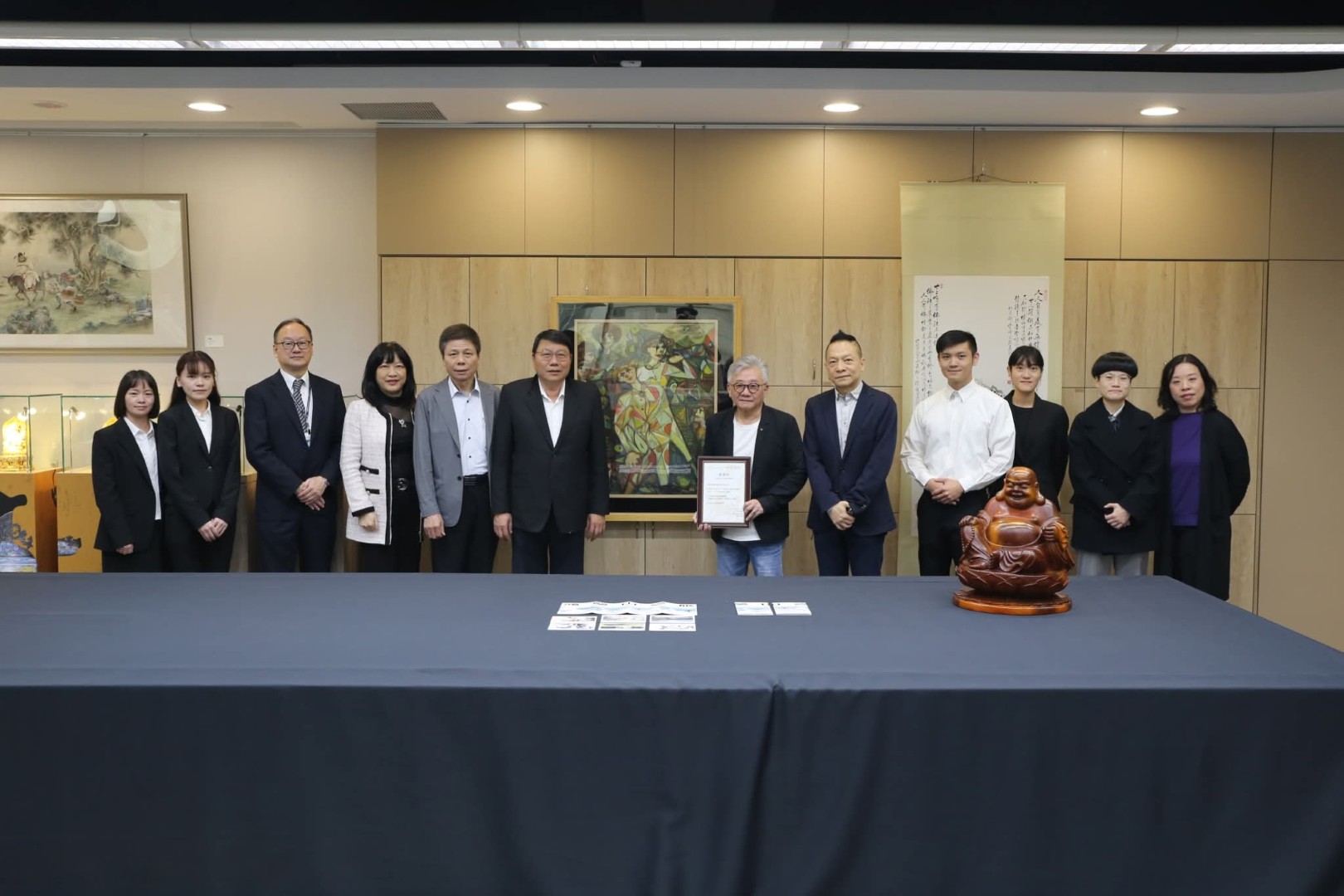 林聲文化 × 華信航空｜藝術公益聯展〈鴻榮山之旅：沈浸式的飛行體驗〉